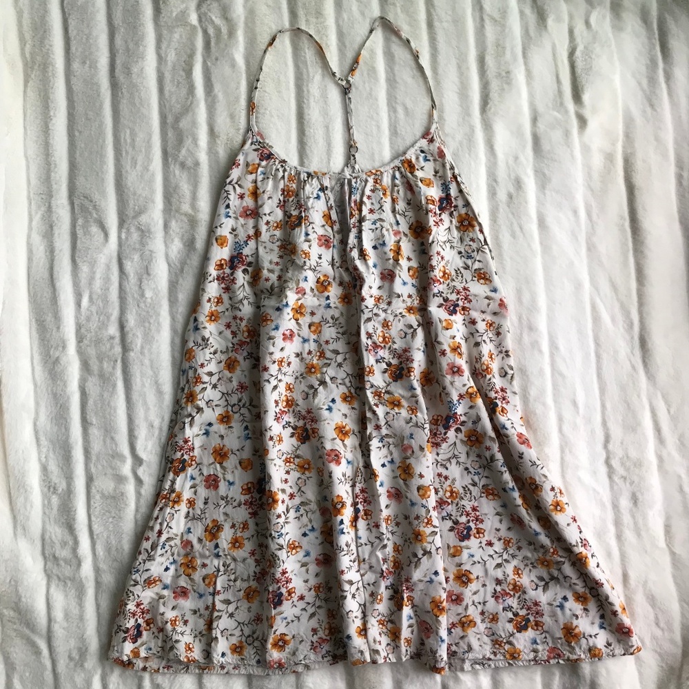 Forever 21 Cream Floral Shift Dress